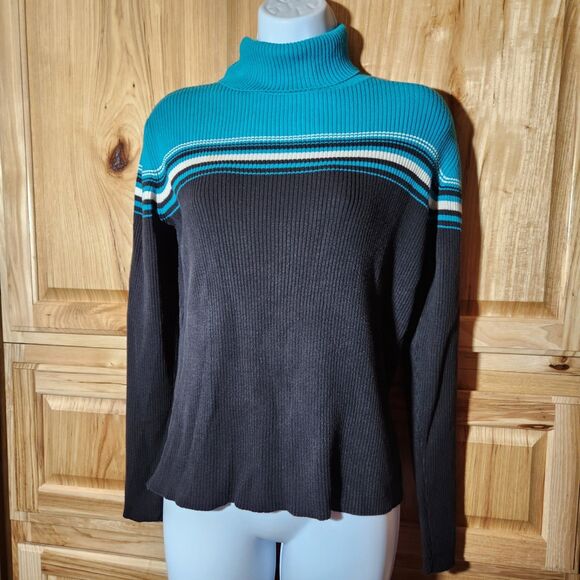 Women’s Tops Bundle – 7 Pieces, Size Medium | Mixed Styles & Brands - Picture 6 of 14